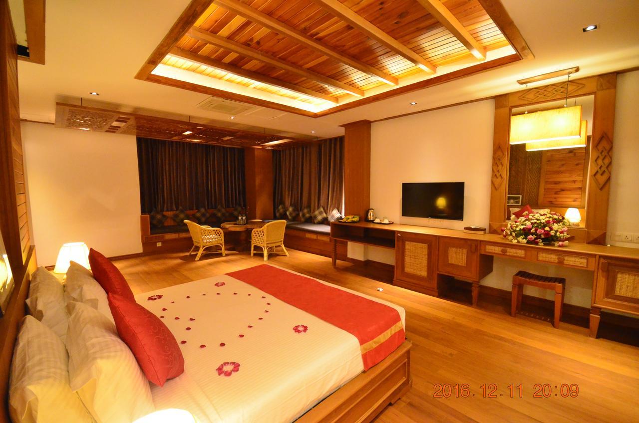 Hotel Thipaw Thibaw Extérieur photo