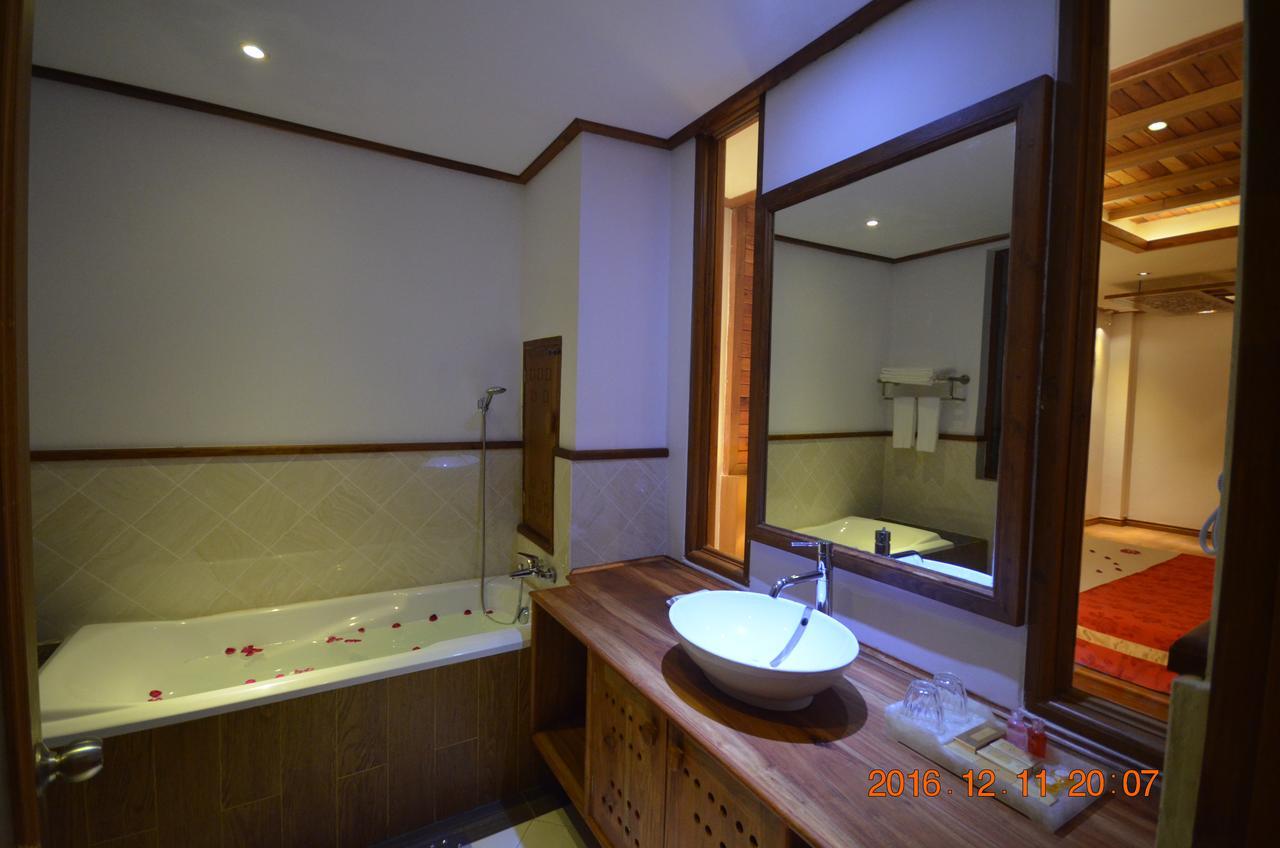 Hotel Thipaw Thibaw Extérieur photo